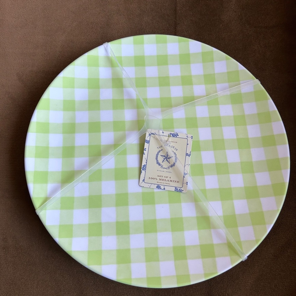 Rachel Ashwell Melamine Dinner plates plaid spring Easter Set of 4 Green White
